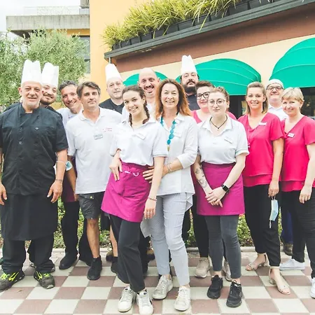 Ristorante Al Fiore Готель Песк'єра-дель-Гарда